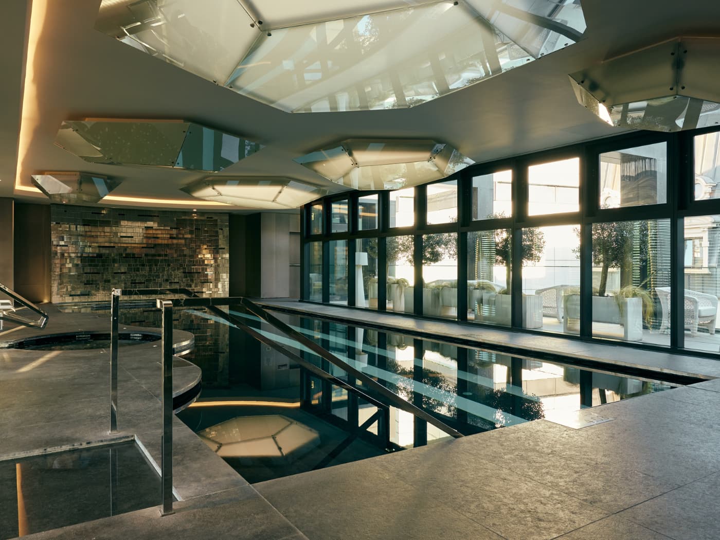 Rooftop swimming pool Excelsior Gallia