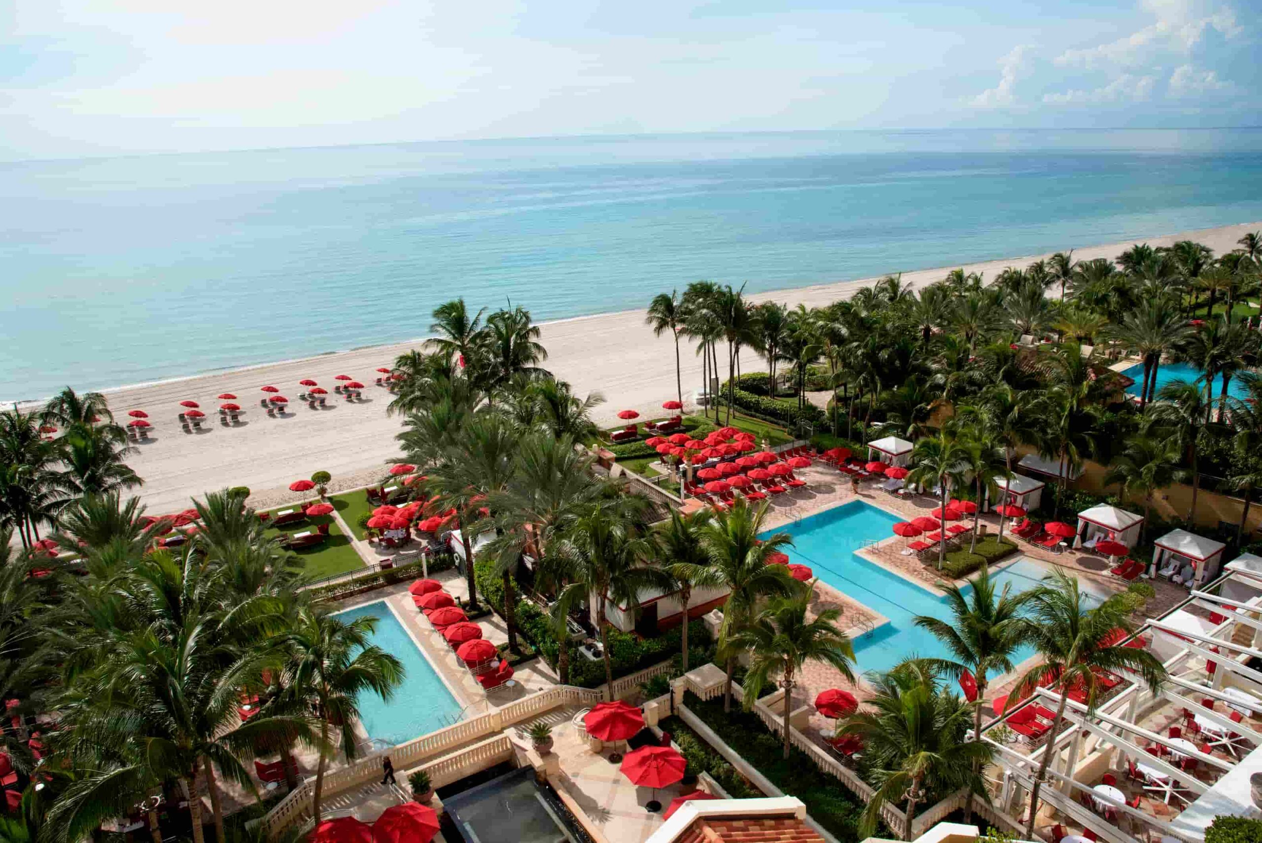 Sea beach, Acqualina Resort