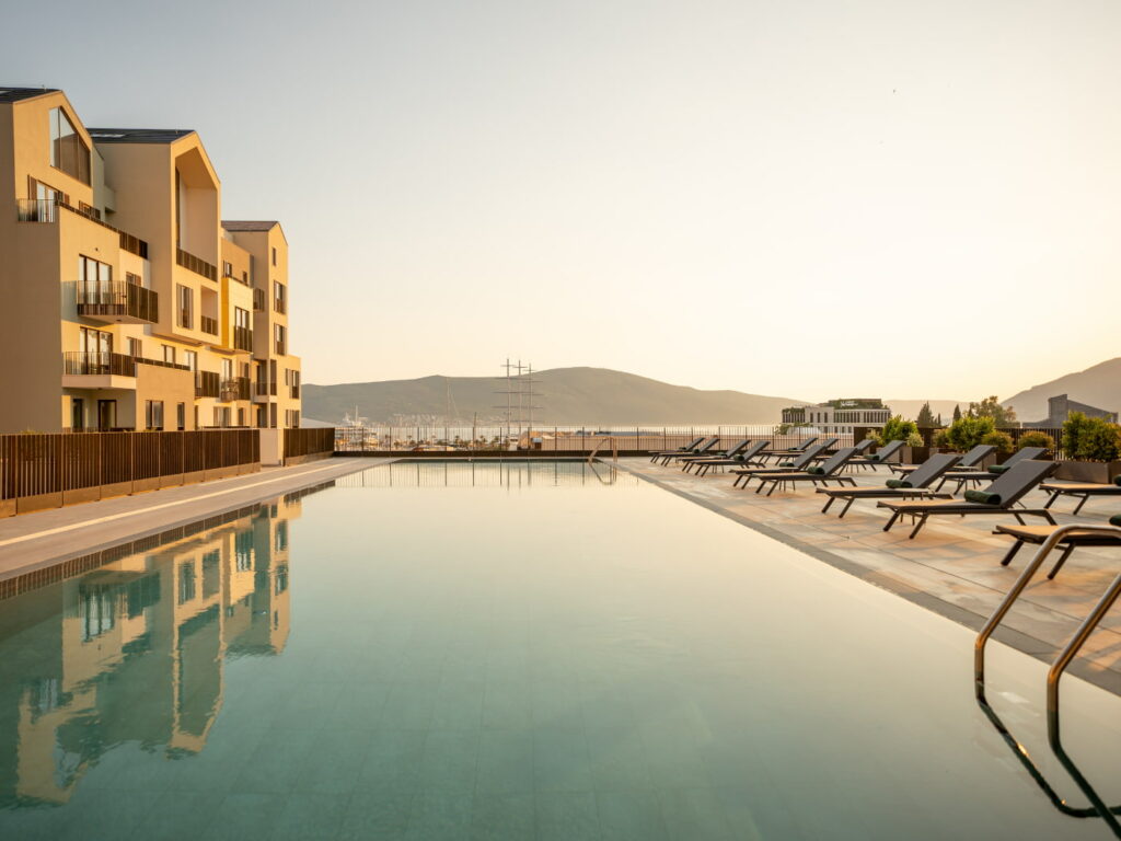 SIRO Boka Place piscina