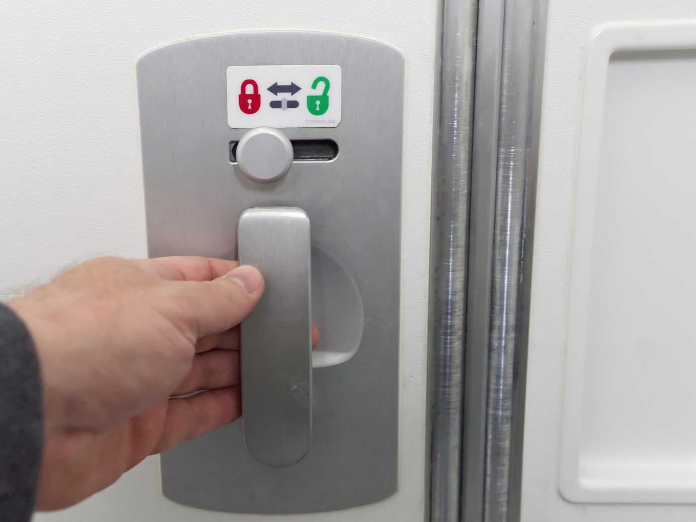 porta del bagno in aereo