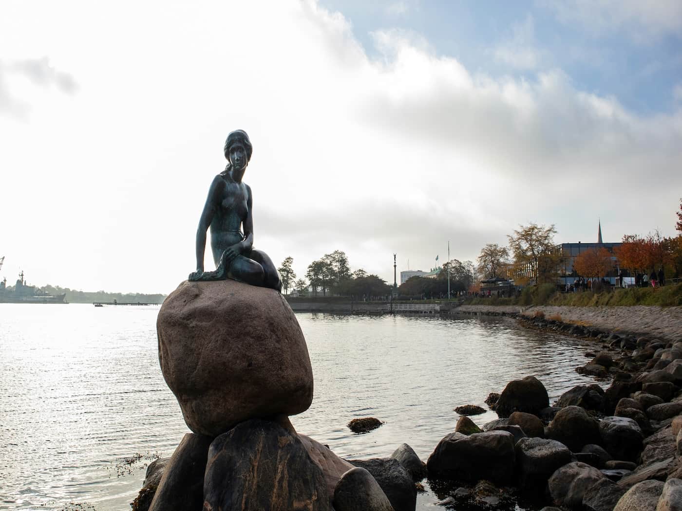 La malinconica Sirenetta di Andersen: Copenhagen, Danimarca