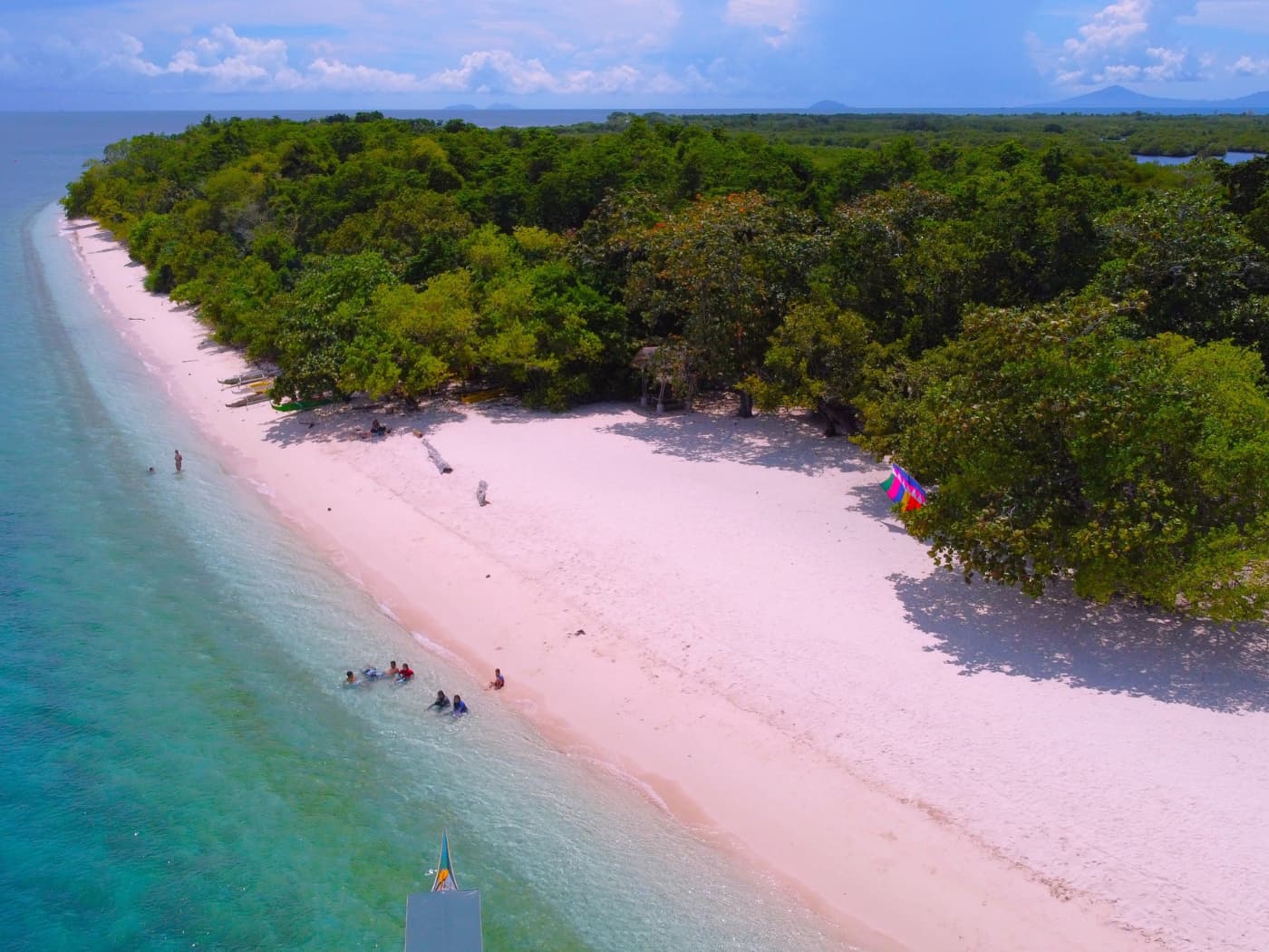 Pink Beach, Great Santa Cruz Island - Filippine