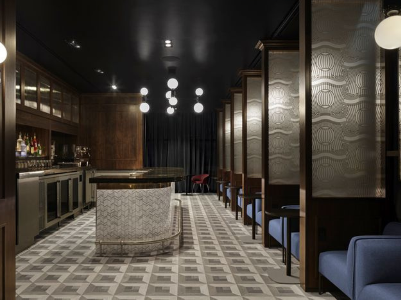 American Airlines Flagship First Dining