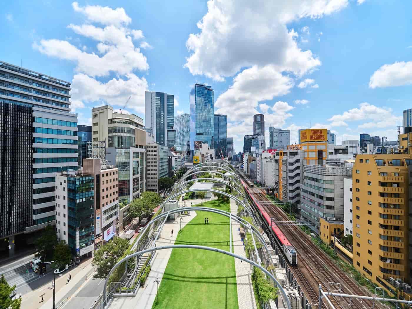 Miyashita Park, il rooftop che ha reinventato il concetto di parco urbano