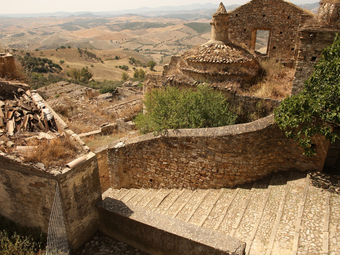 craco-borgo-fantasma