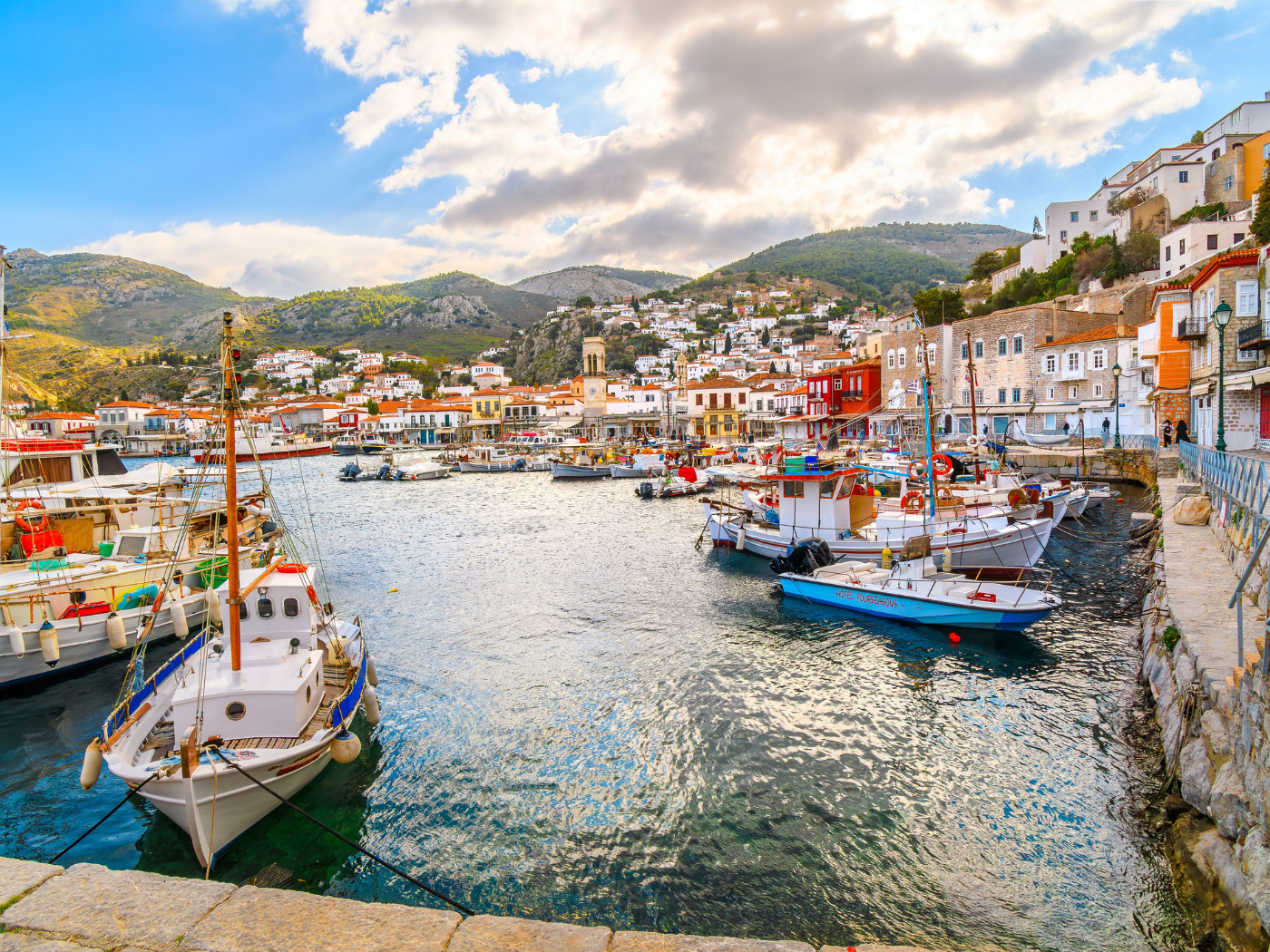 hydra-isola-greca-senza-auto-guida