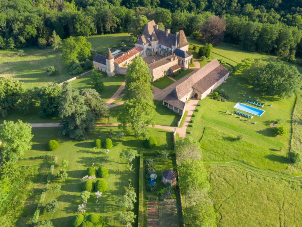 castelli-francia-arte-contemporanea-chateau-des-arts