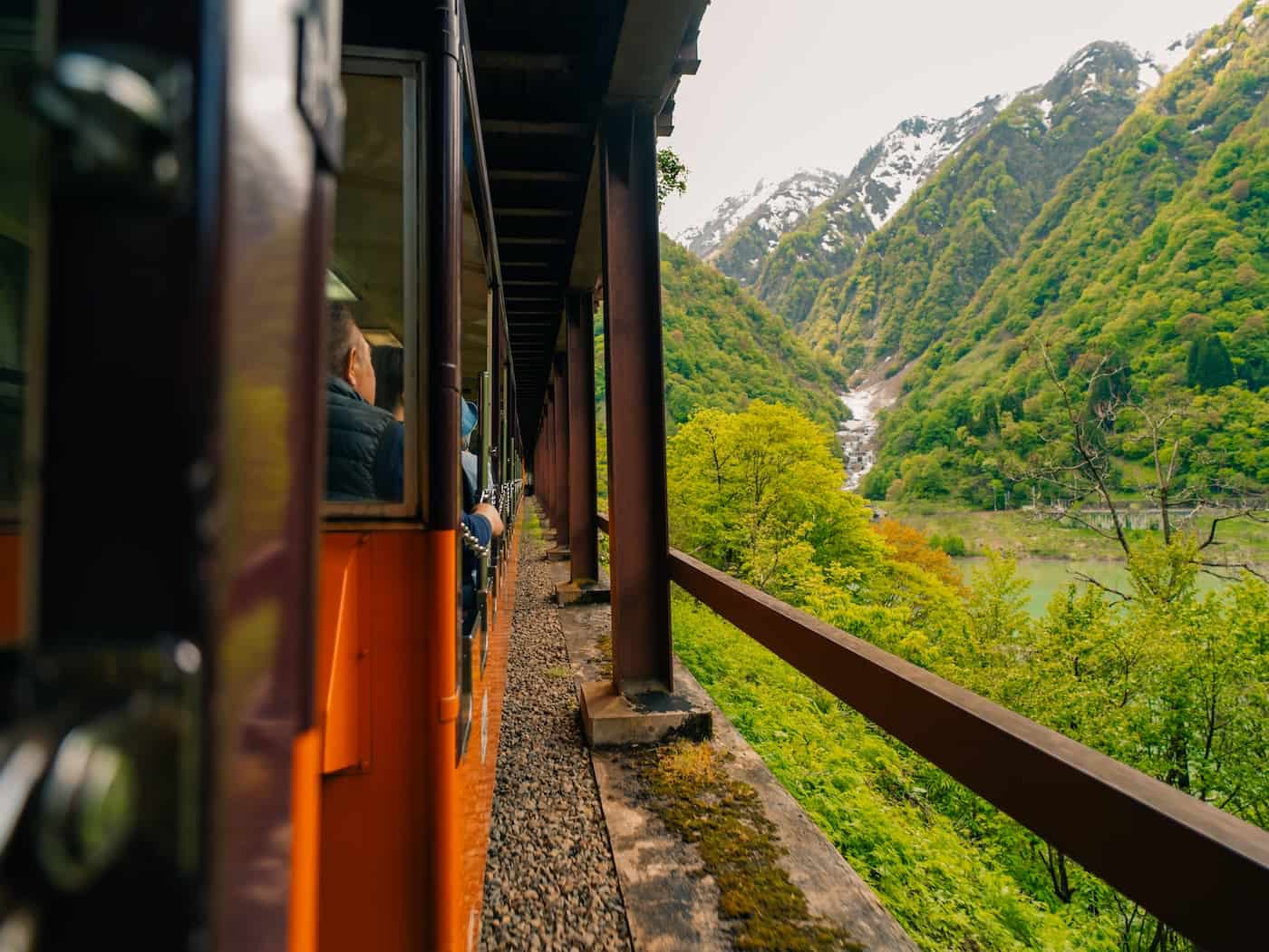 Kurobe Gorge Railway, Giappone