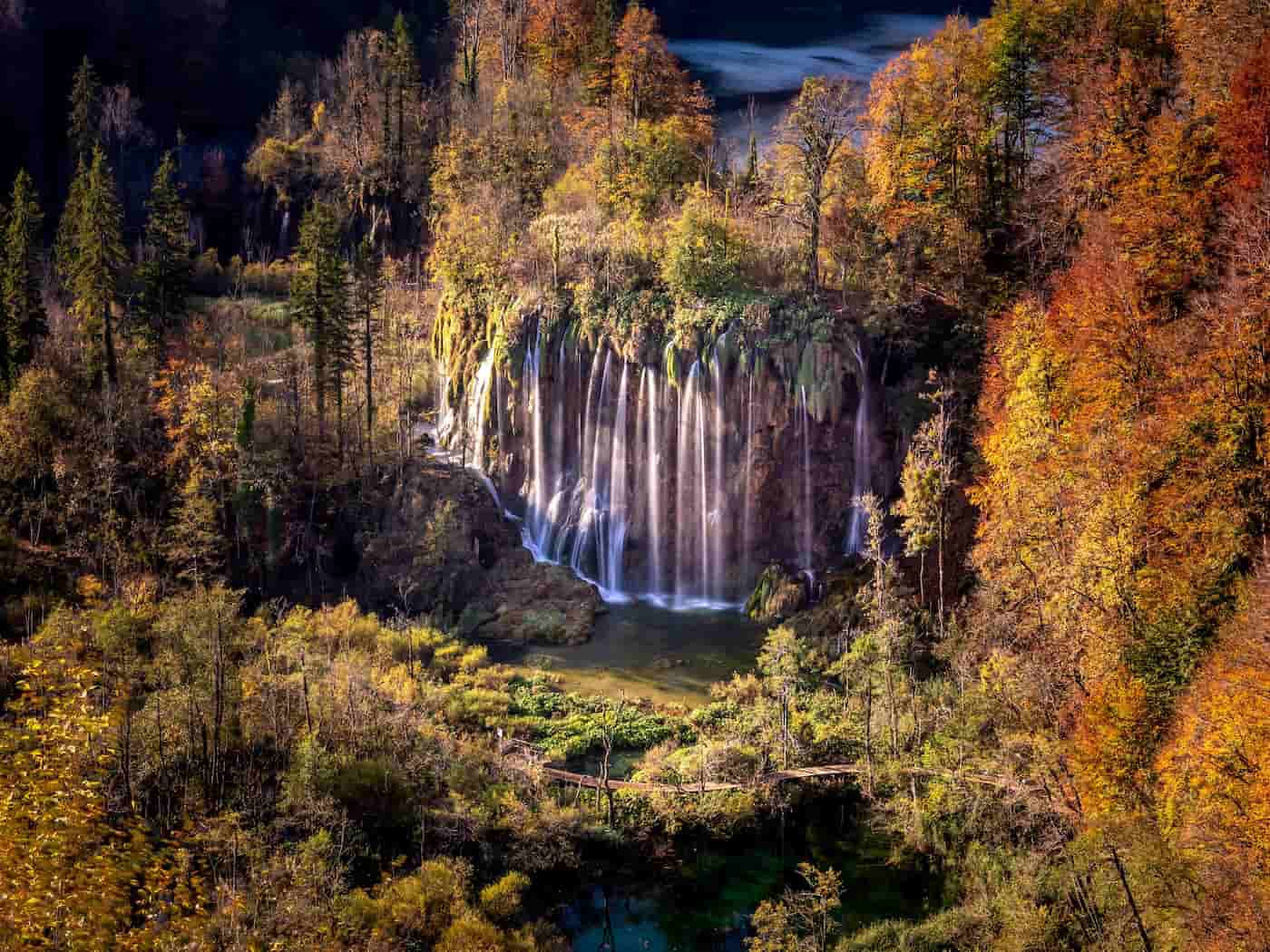 Il fascino della natura e i colori del foliage