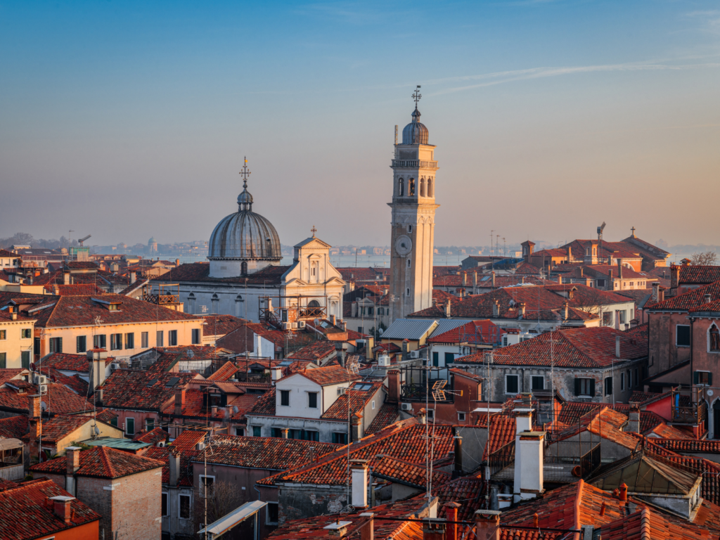 torri-pendenti-italia-oltre-pisa-san-giorgio-venezia