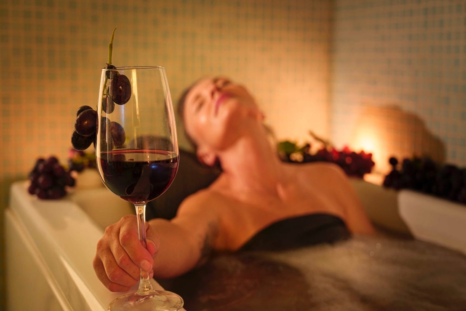 Bagni nel vino, pensati
per rigenerare
corpo e mente