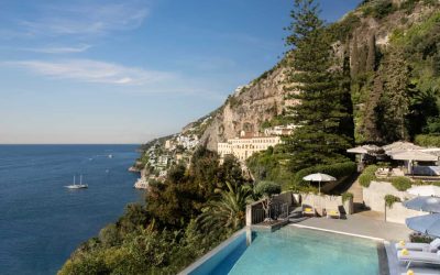 La piscina dell'Anantara Convento di Amalfi