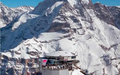 Il ristorante 360° Piz Gloria, nelle Alpi svizzere