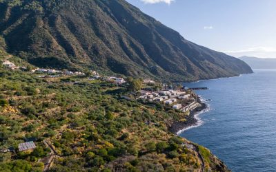 Vista aerea su Salina, Eolie