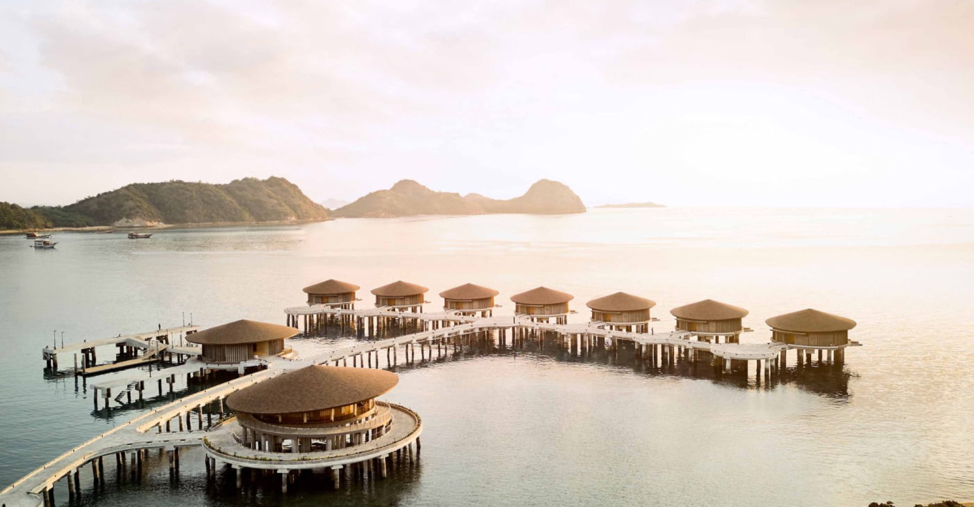 Ville sull’acqua al Ta’aktana, a Luxury Collection Resort & Spa sull’isola indonesiana di Flores.