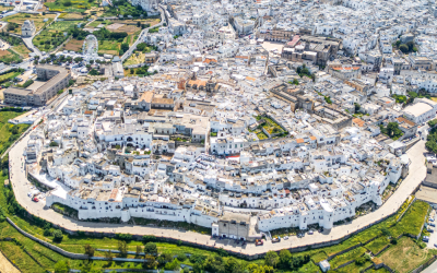 Ostuni vista da un aereo.