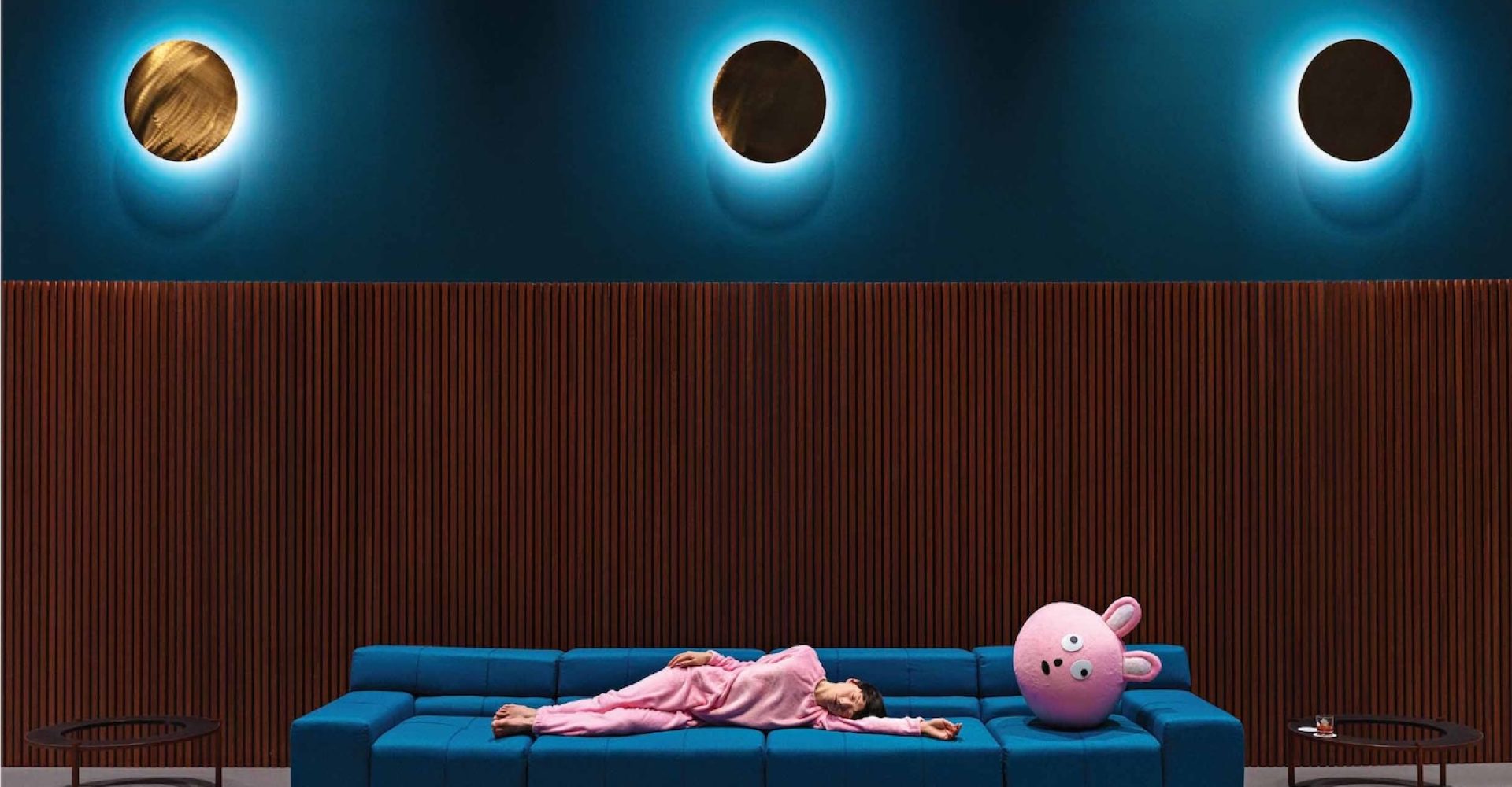 Un’installazione immersiva di Elmgreen & Dragset all’Amorepacific Museum of Art - Foto di Youngkyu Park