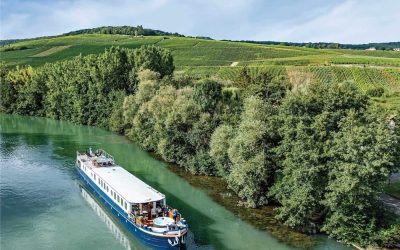 La Kir Royale sul fiume Marna, in Champagne, Francia