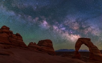 Il Parco Nazionale Arches di notte.