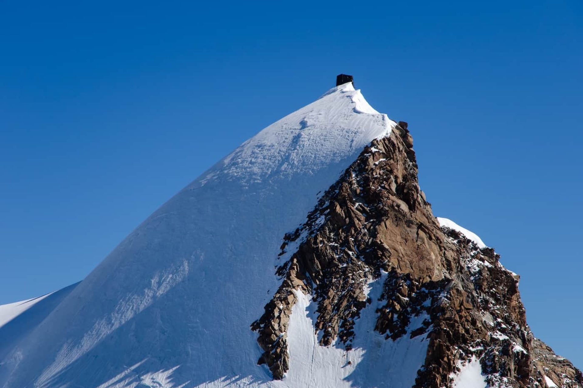 Capanna Margherita sul massiccio del Monte Rosa