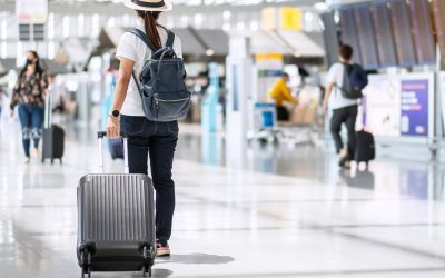 Valigia in aeroporto. Foto Shutterstock